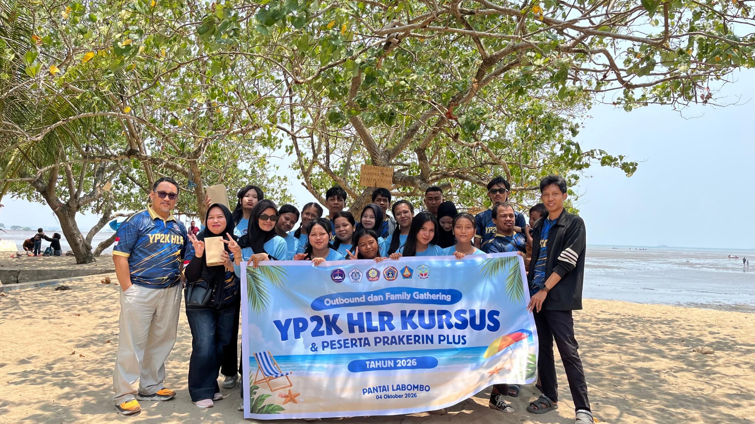 HLR KURSUS Gelar Outbound Bersama Siswa-Siswi Prakerin di Pantai Labombo